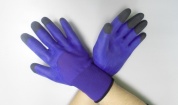 Перчатки нейлоновые 15 кл. фиолетовые со спененным 3/4 полиуретановым покрытием ВАМПИР ПРЕМИУМ  р.9 по оптовым ценам от производителя, с доставкой