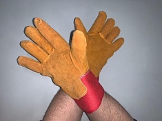 Купить оптом Перчатки спилковые комбинированные утепленные (акриловый мех) ВОСТОЧНЫЕ (упаковка120 пар), от производителя в Москве, с доставкой